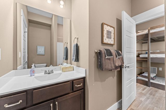 128 Chateau Mountain Court, Branson, MO 65616