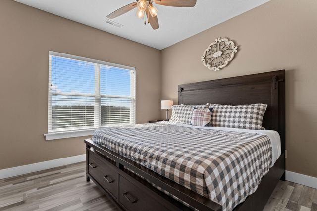 128 Chateau Mountain Court, Branson, MO 65616