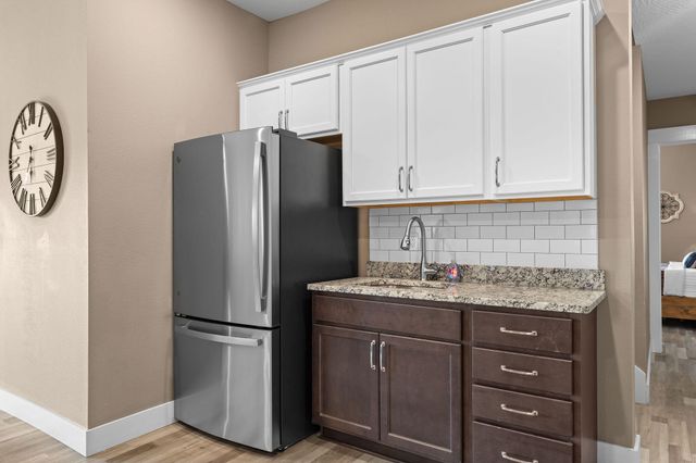 128 Chateau Mountain Court, Branson, MO 65616