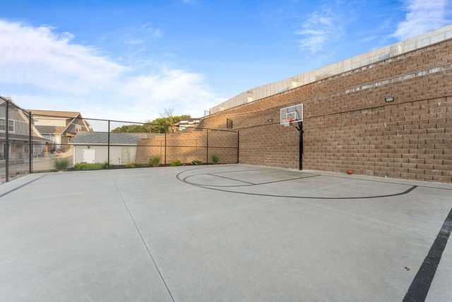 128 Chateau Mountain Court, Branson, MO 65616