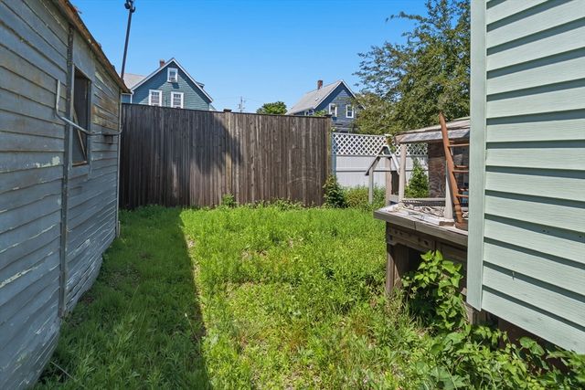 27 Davis, Malden, MA 02148