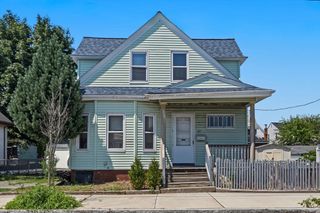 27 Davis, Malden, MA 02148
