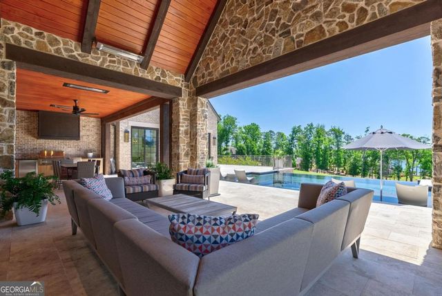 2880 Linger Longer Drive, Greensboro, GA 30642