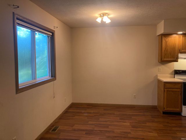 1043 N Forest View Drive, Ellettsville, IN 47429