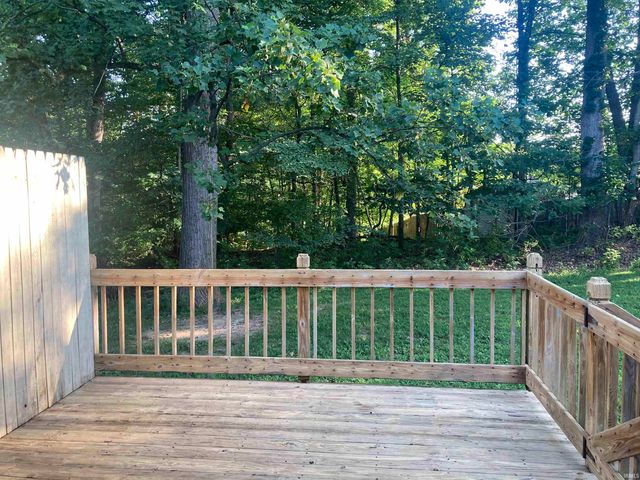 1043 N Forest View Drive, Ellettsville, IN 47429