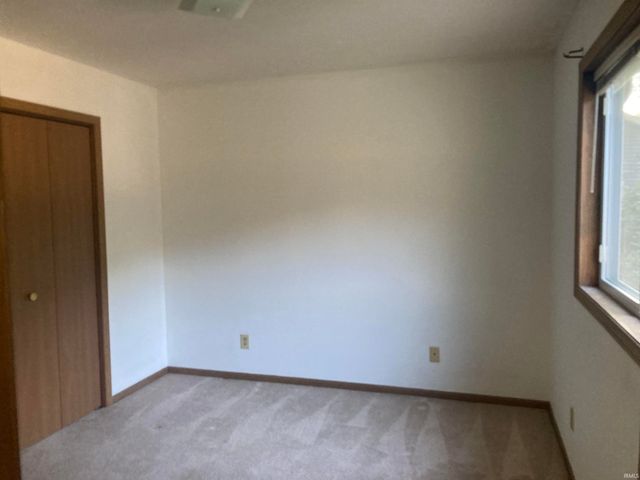 1043 N Forest View Drive, Ellettsville, IN 47429