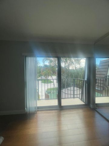 1612 16th Court, Jupiter, FL 33477