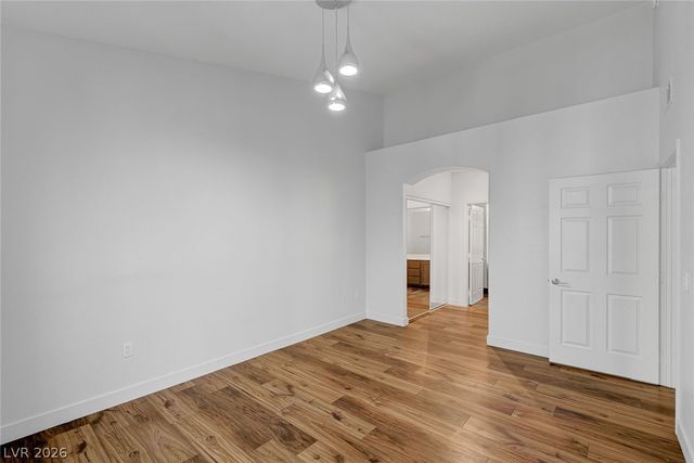 75 North Valle Verde Drive 1324, Henderson, NV 89074