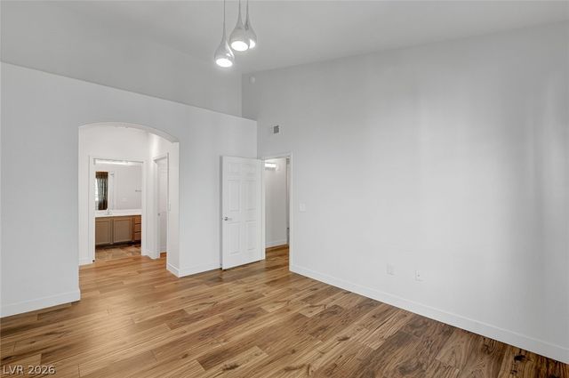 75 North Valle Verde Drive 1324, Henderson, NV 89074