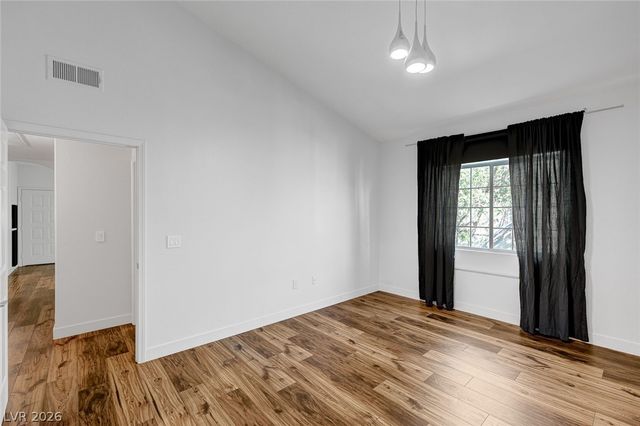 75 North Valle Verde Drive 1324, Henderson, NV 89074