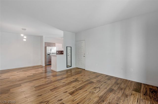 75 North Valle Verde Drive 1324, Henderson, NV 89074