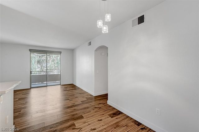 75 North Valle Verde Drive 1324, Henderson, NV 89074