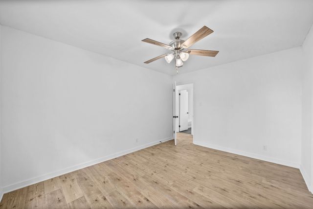 916 Beacon Dr, Clarksville, TN 37043