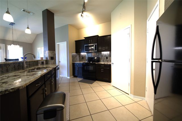 1010 Remington Ranch Road, Mansfield, TX 76063