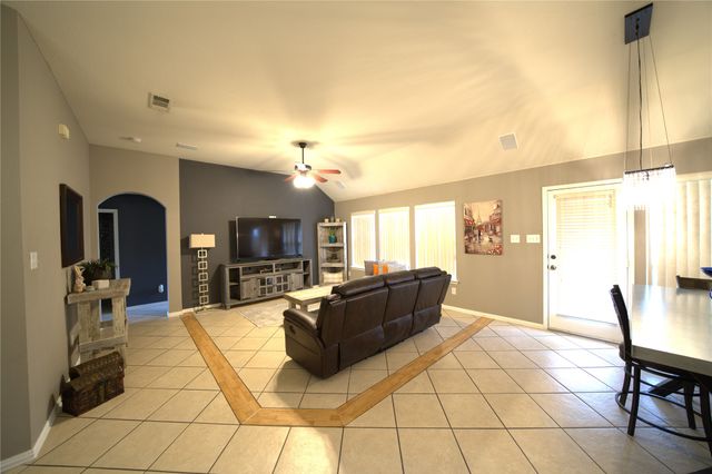1010 Remington Ranch Road, Mansfield, TX 76063