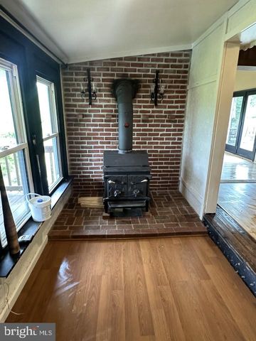 640 WALNUT RD, Birdsboro, PA 19508