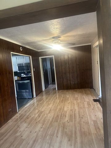 640 WALNUT RD, Birdsboro, PA 19508