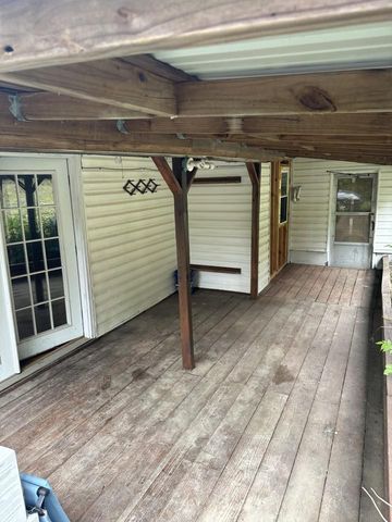 640 WALNUT RD, Birdsboro, PA 19508