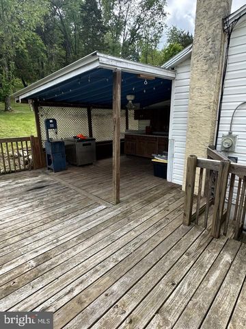 640 WALNUT RD, Birdsboro, PA 19508