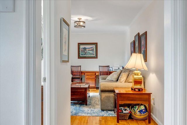 21 Queen Regent CT, Blue Ridge, VA 24064