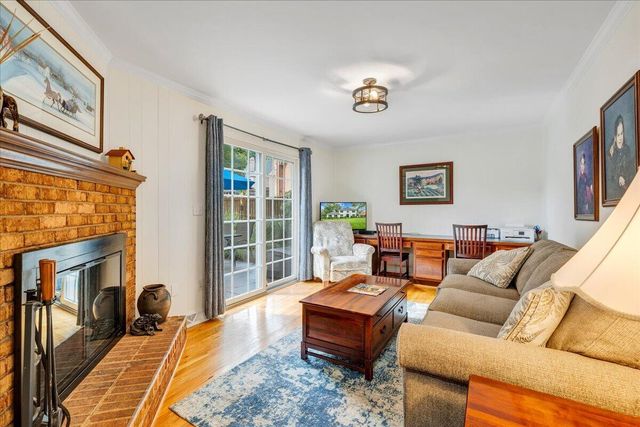 21 Queen Regent CT, Blue Ridge, VA 24064