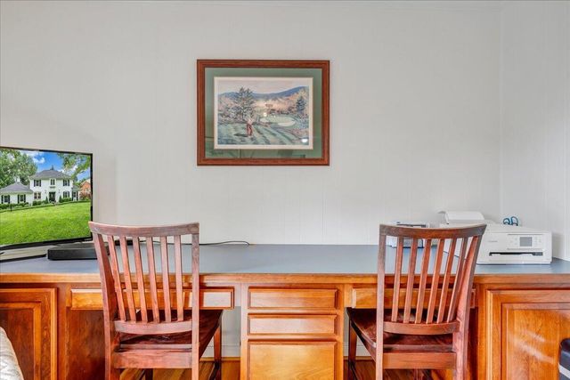 21 Queen Regent CT, Blue Ridge, VA 24064
