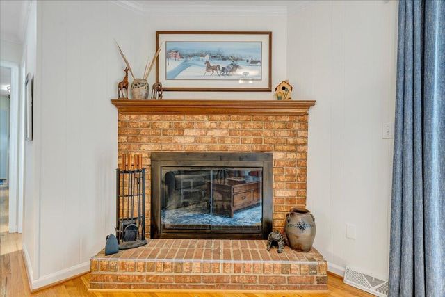 21 Queen Regent CT, Blue Ridge, VA 24064
