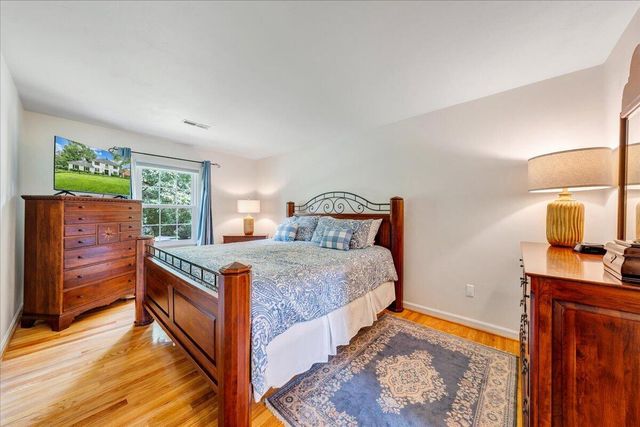 21 Queen Regent CT, Blue Ridge, VA 24064