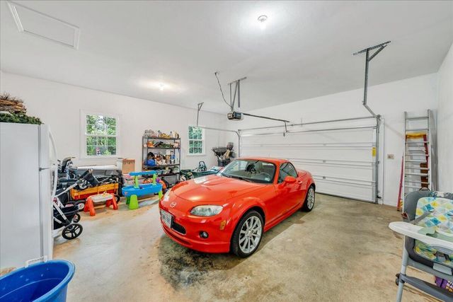 21 Queen Regent CT, Blue Ridge, VA 24064
