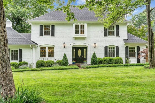 21 Queen Regent CT, Blue Ridge, VA 24064