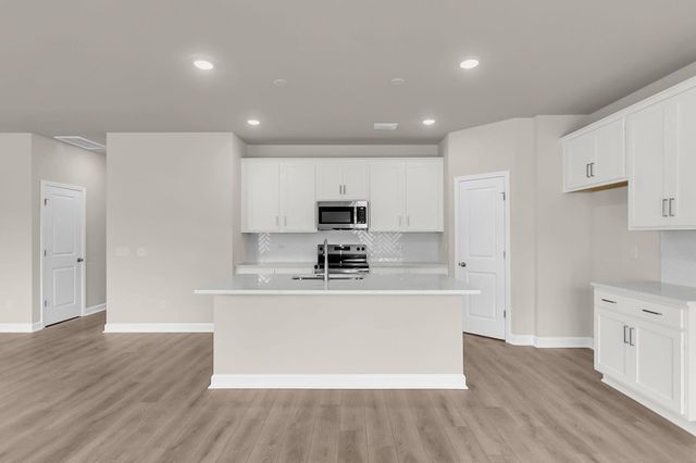 2073 Lavender Bloom Road, Ravenel, SC 29470