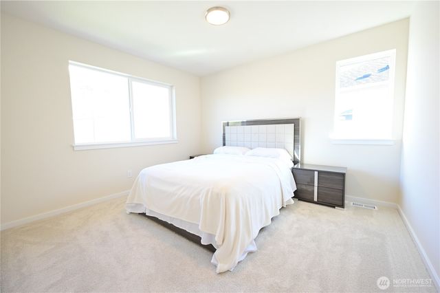 16327 25th St E, Lake Tapps, WA 98391