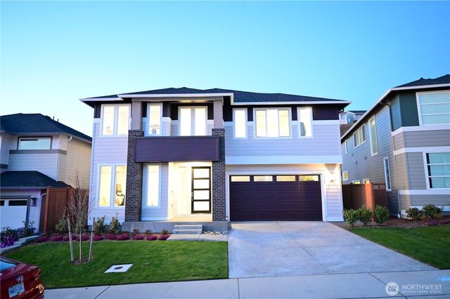 16327 25th St E, Lake Tapps, WA 98391