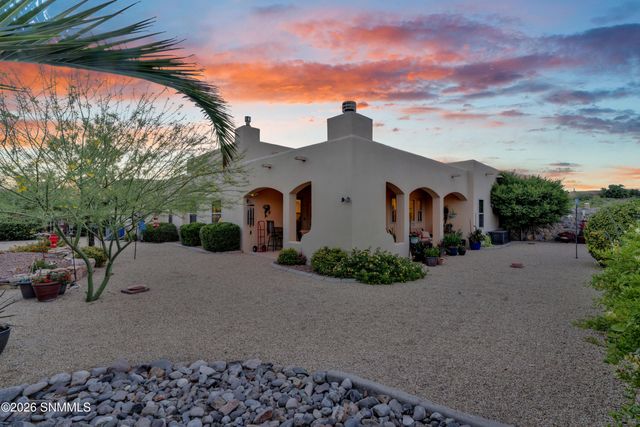 5156 San Carlos Court, Las Cruces, NM 88011