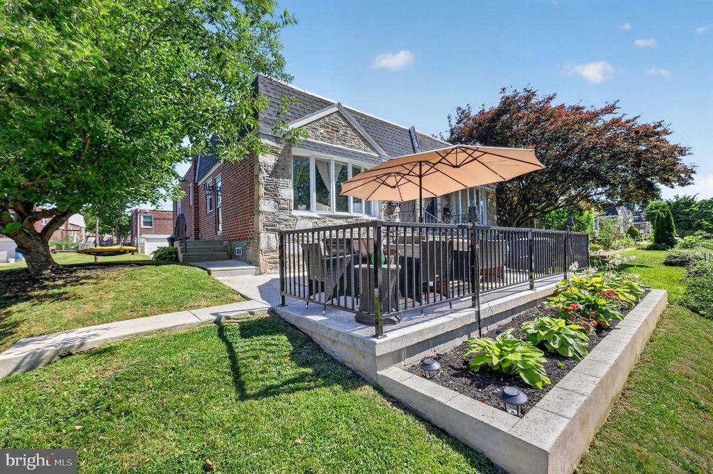 8527 ALGON AVE, Philadelphia, PA 19152