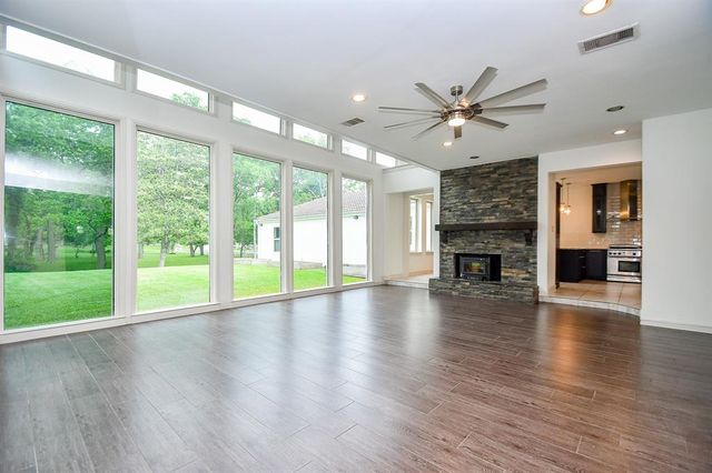 5202 Mimosa Lane, Richmond, TX 77406