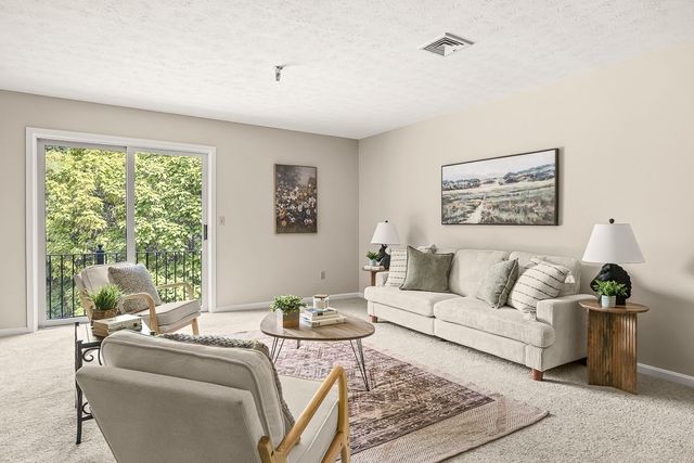 59 Mill St 302, Dracut, MA 01826