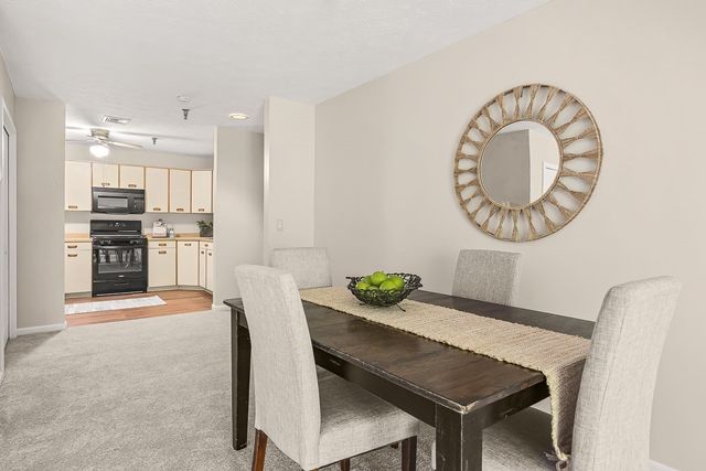 59 Mill St 302, Dracut, MA 01826