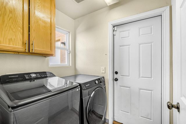 1050 Monterey Street, Madera, CA 93637