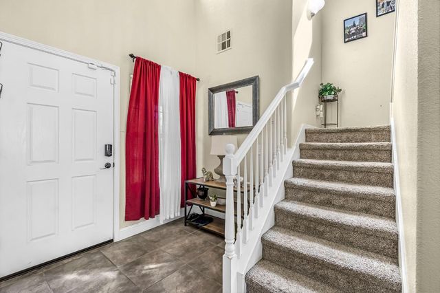 1050 Monterey Street, Madera, CA 93637