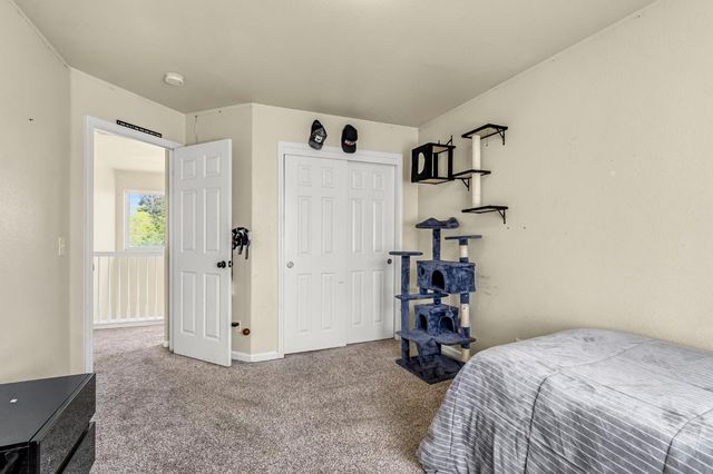 1050 Monterey Street, Madera, CA 93637