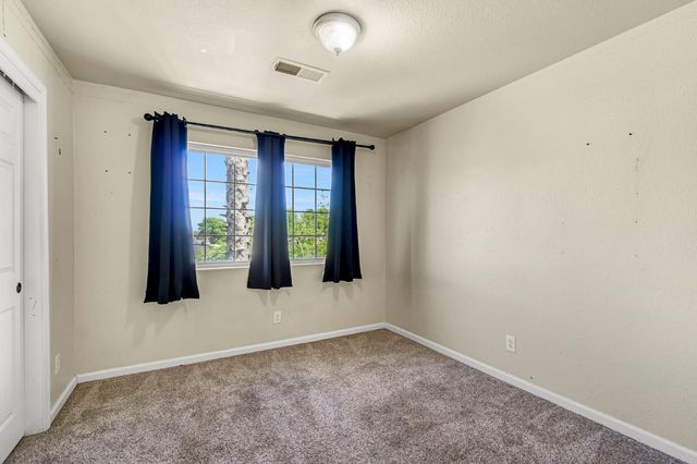 1050 Monterey Street, Madera, CA 93637