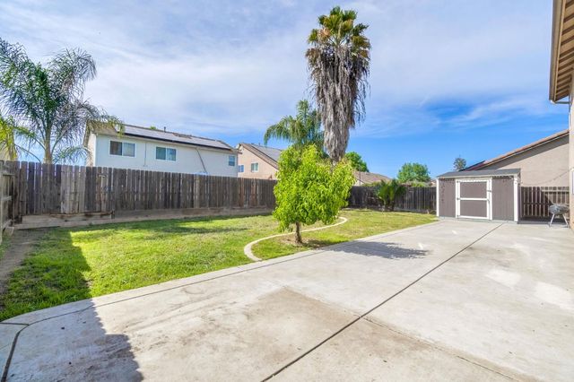 1050 Monterey Street, Madera, CA 93637