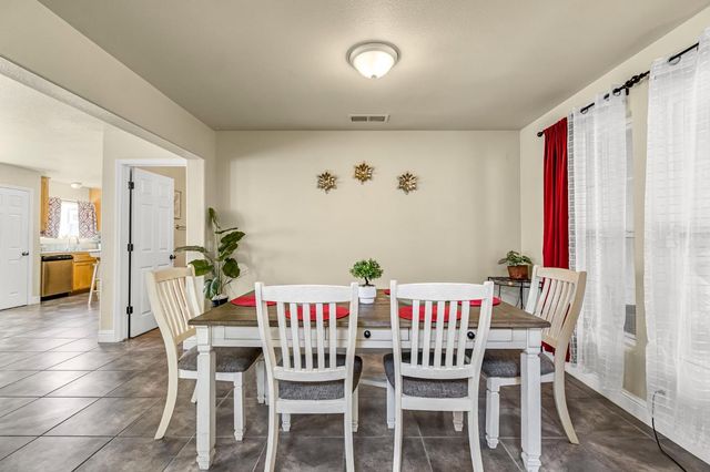 1050 Monterey Street, Madera, CA 93637