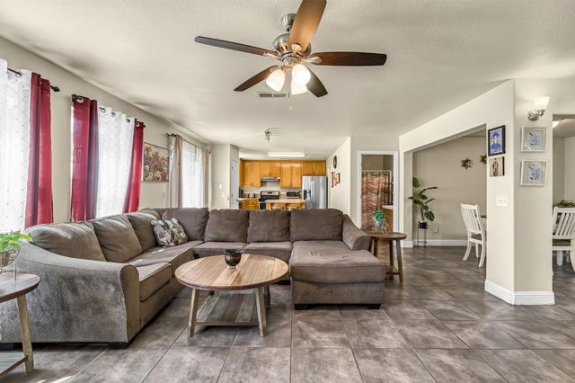 1050 Monterey Street, Madera, CA 93637