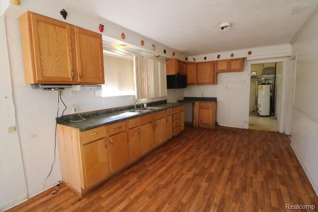 3143 Maywood Drive, Flint, MI 48504