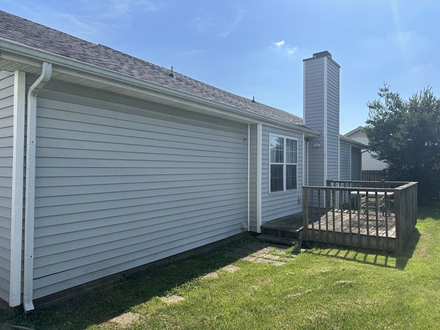 1279 Barbee Ln, Clarksville, TN 37042