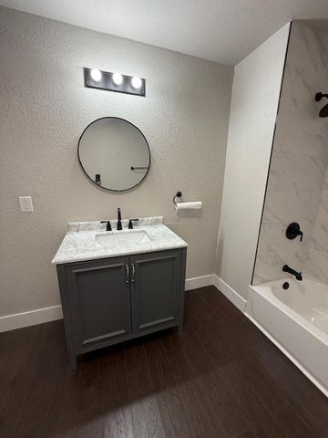 7647 Old Auburn Rd, Citrus Heights, CA 95610