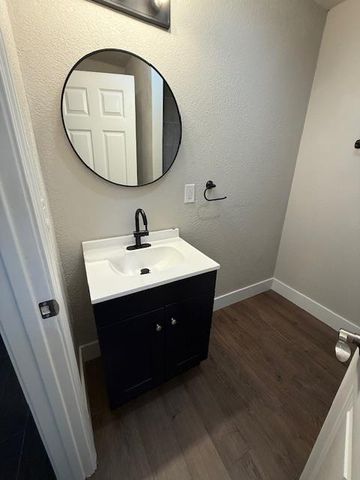 7647 Old Auburn Rd, Citrus Heights, CA 95610