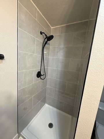 7647 Old Auburn Rd, Citrus Heights, CA 95610